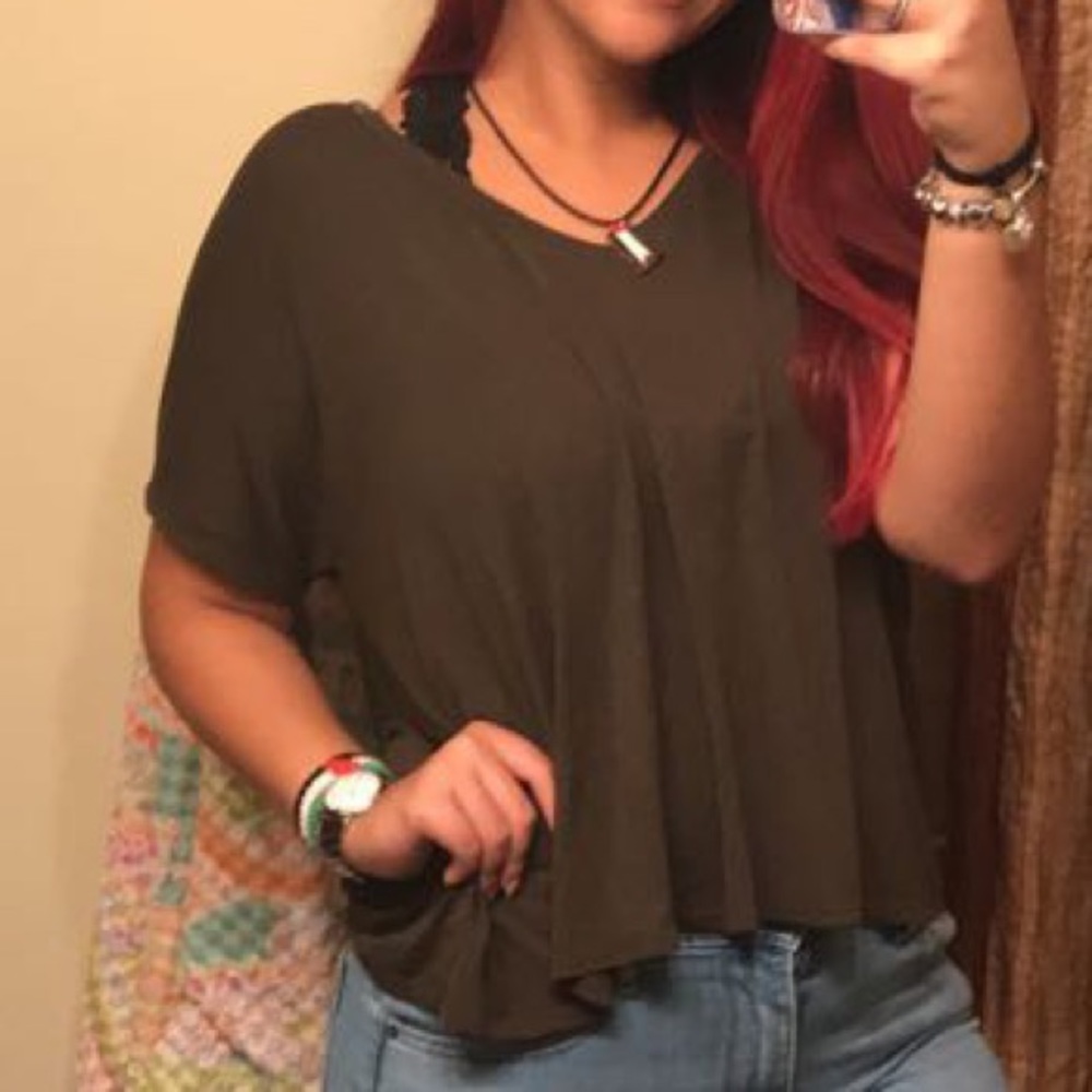 V neck - Picture 4 of 4